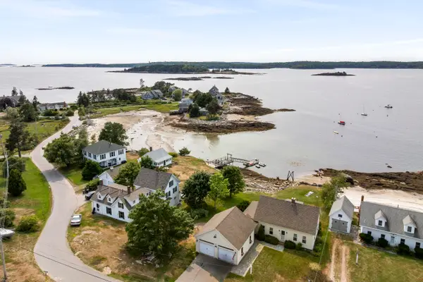 1 Fish Point Road, Bristol, ME 04554