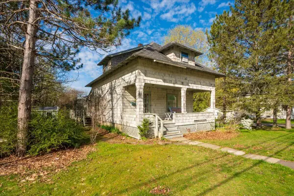 106 Washington Street, Camden, ME 04843