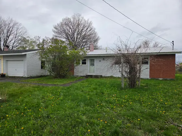 10 Maxwell Lane, Bangor, ME 04401