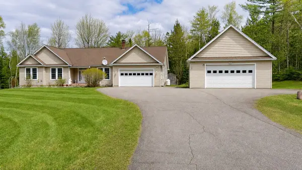 30 Merritt Drive, Orono, ME 04473