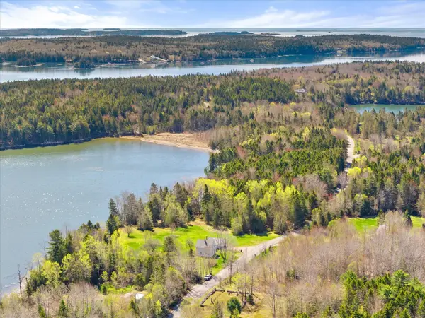 462 Rays Point Road, Milbridge, ME 04658
