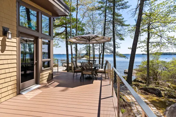 102 Musson Road, Raymond, ME 04071