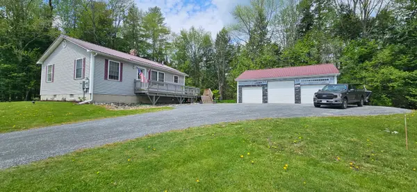 57 Hartland Road, Saint Albans, ME 04971