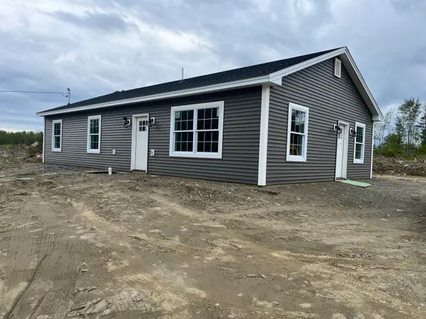 284 Merrill Road, Levant, ME 04456