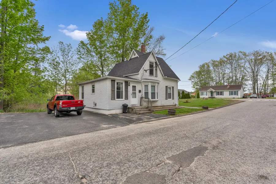 3 Harvard Street, Auburn, ME 04210 - #3