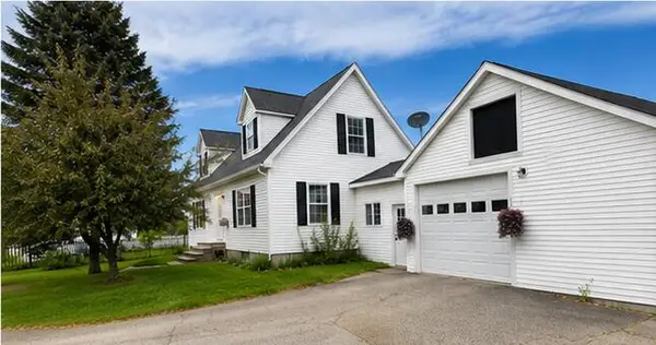 7 Pine Street, Norway, ME 04268