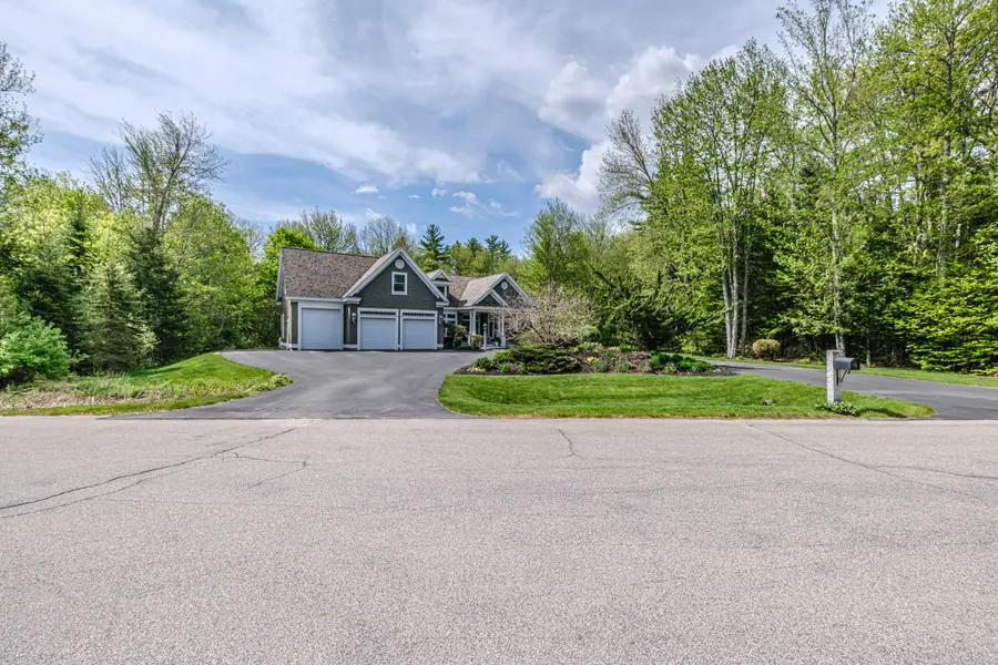 11 Silver Brook Circle, Scarborough, ME 04074 - #2