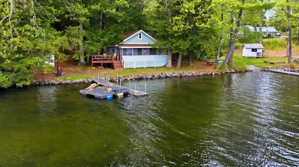 148 Robinson Drive, Monmouth, ME 04259