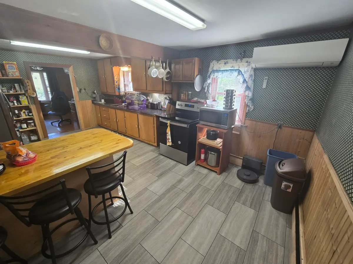 471 W Broadway, Lincoln, ME 04457 - #1