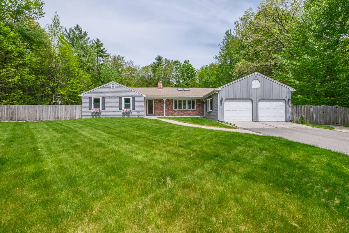 11 Brookside Drive, Falmouth, ME 04105 - #1