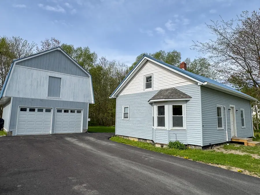 22 Ayer Street, Lincoln, ME 04457 - #2