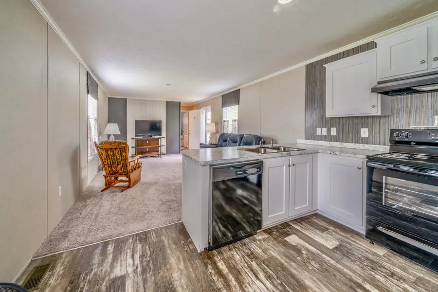 15 R.w. Macleod Lane, Belfast, ME 04915 - #2