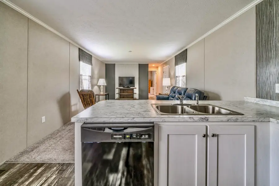 15 R.w. Macleod Lane, Belfast, ME 04915 - #3
