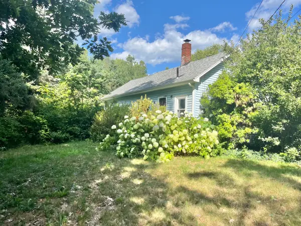 1183 River Road, Bucksport, ME 04416