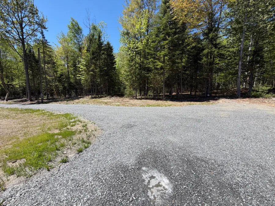 319 Shore Road, Dexter, ME 04930 - #2