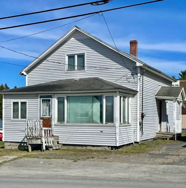 136 11th Avenue, Madawaska, ME 04756