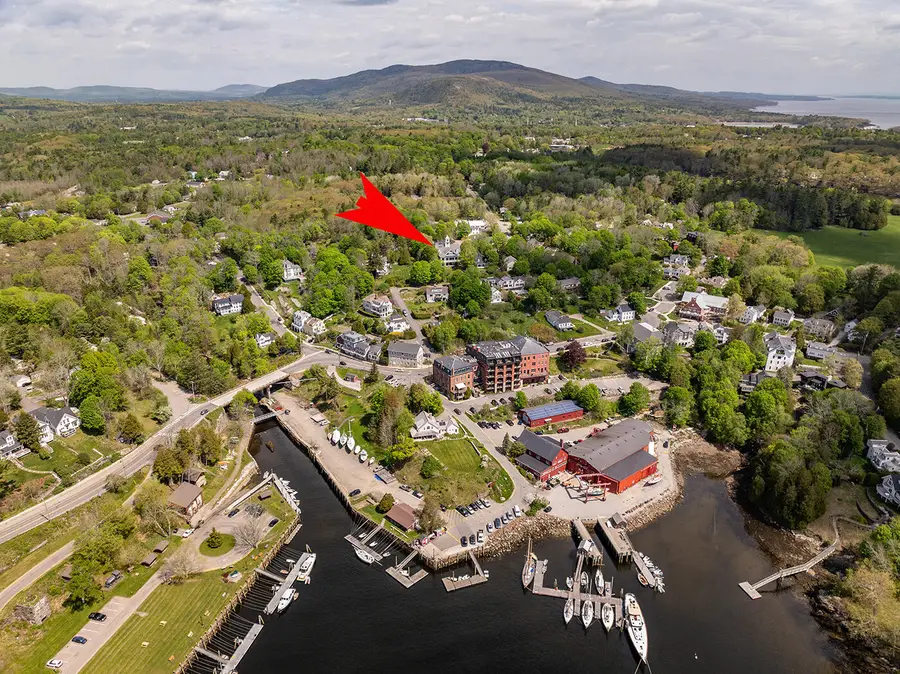 11 Church Street #8, Rockport, ME 04856 - #2