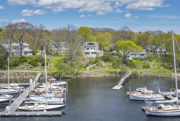 25 Sea Street, Camden, ME 04843