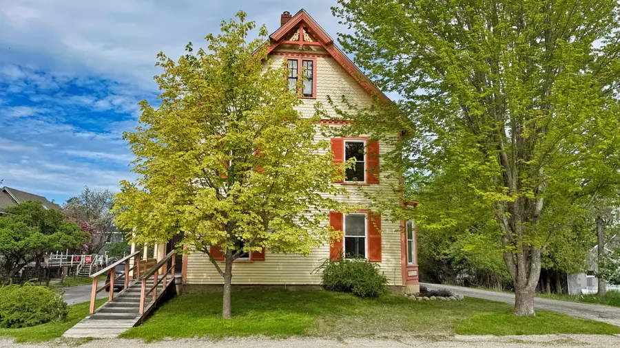 25 Center Street, Machias, ME 04654 - #2