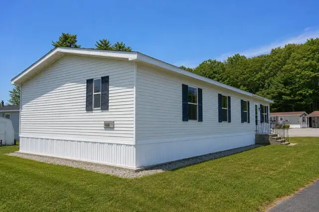 25 Village Drive, Lewiston, ME 04250 - #2