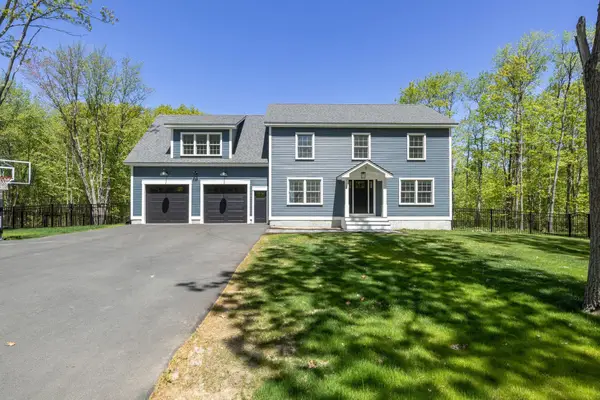 5 Taylor Lane, Kennebunk, ME 04043
