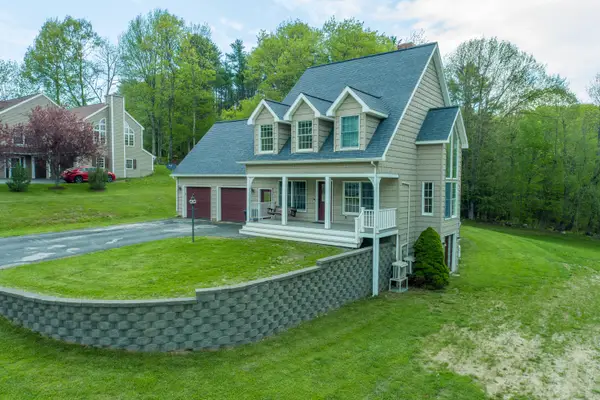 17 Waters Edge Drive, Lewiston, ME 04240