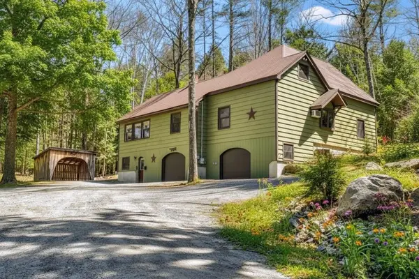 59 Fellows Cove Road, Fayette, ME 04349