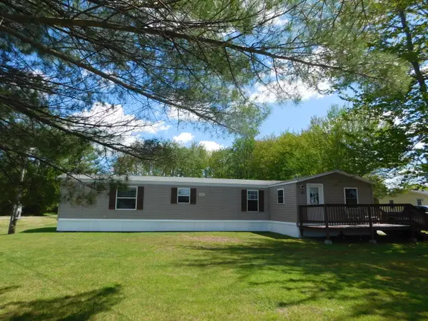 212 Bradley Road, Milford, ME 04461