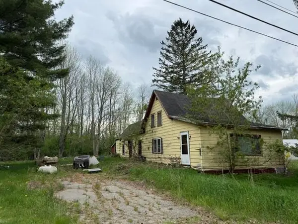 26 Petticoat Hill, Princeton, ME 04668