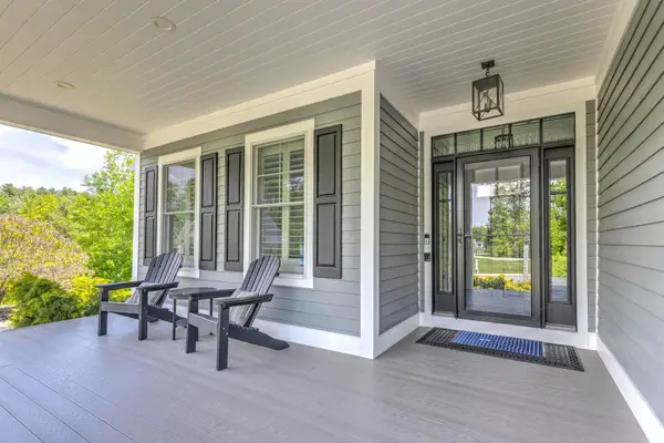 84 Magnolia Lane, Yarmouth, ME 04096
