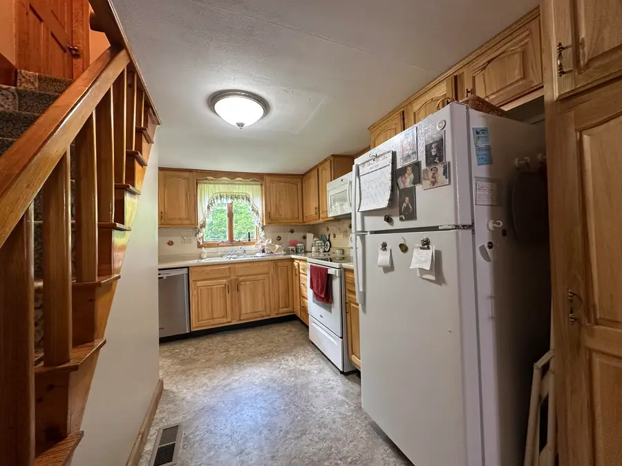 21 S Gage Road, Oakland, ME 04963 - #3