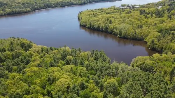 39 Lower Oak Point Road, Winterport, ME 04496