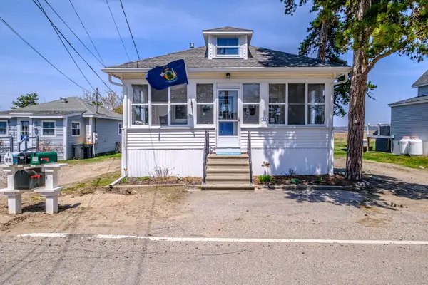 22 Jones Creek Drive, Scarborough, ME 04074