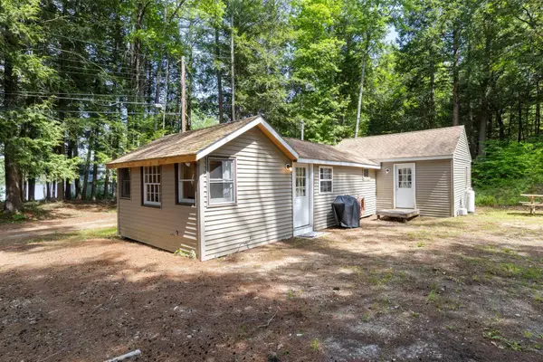 5 Chickadee Lane, Livermore, ME 04253