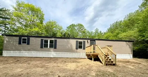 86 Reservoir Road, Paris, ME 04281