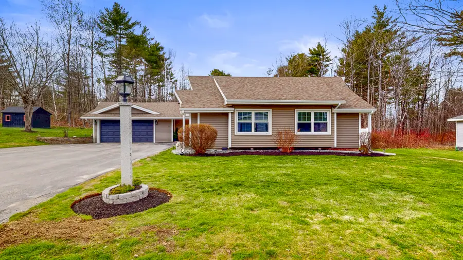 16 Robinson Gardens, Lewiston, ME 04240 - #3
