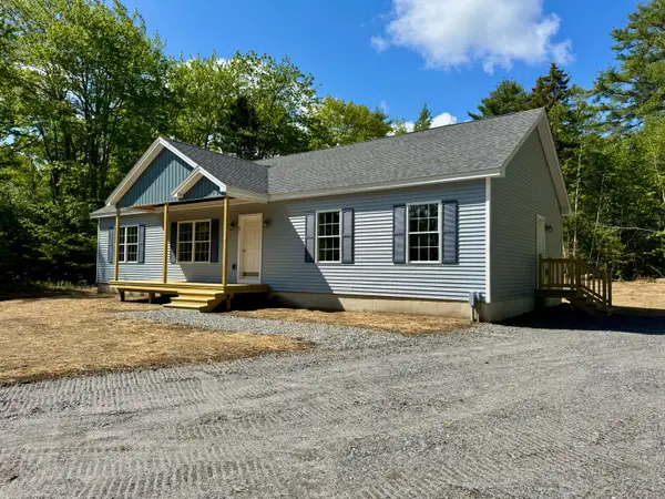 47 Evergreen Drive, Boothbay, ME 04537