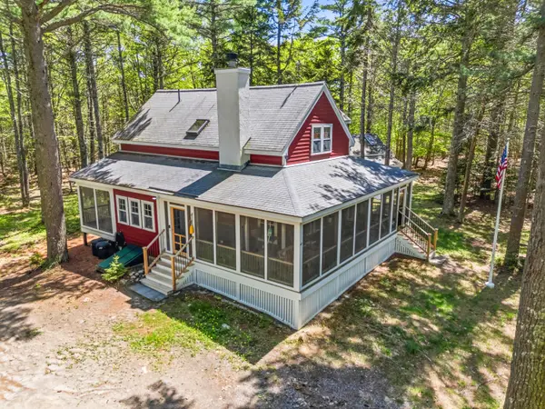 23 Peacock Lane, Georgetown, ME 04548