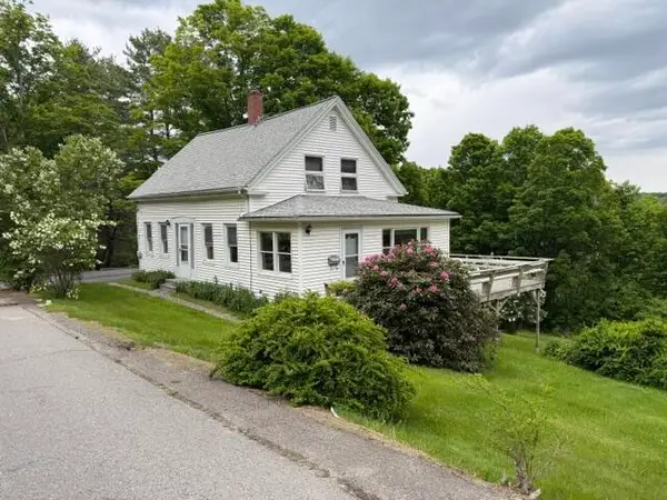 28 Greenville Street, Hallowell, ME 04347
