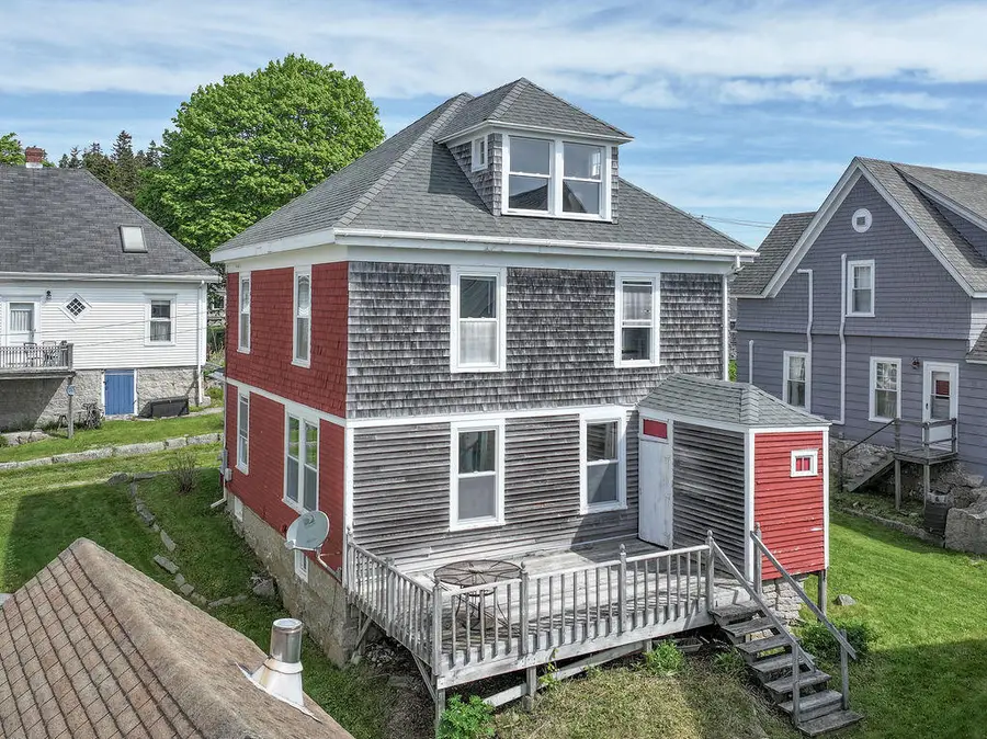 8 Pleasant Street, Stonington, ME 04681 - #3