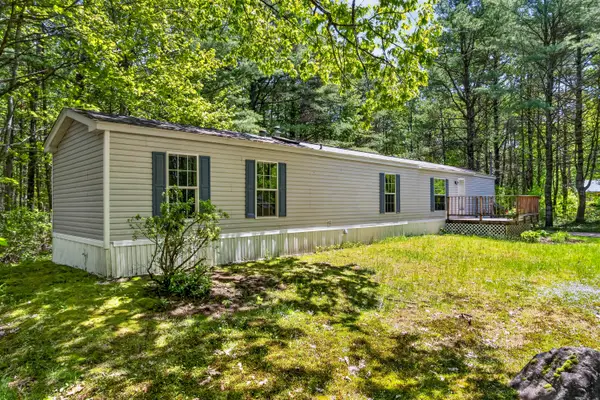 439 Castner Road, Waldoboro, ME 04572