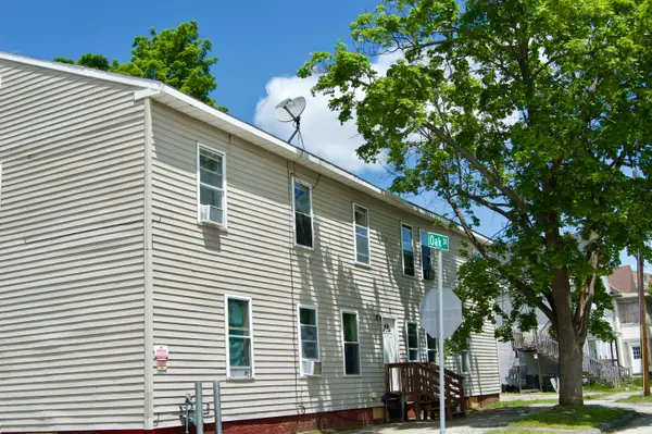 2 Oak Street, Auburn, ME 04210