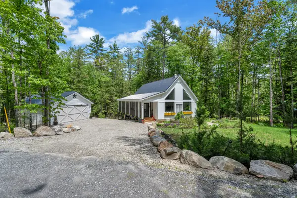 39 Holly Loop, Bridgton, ME 04009