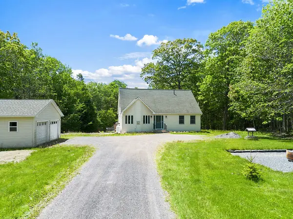 476 Smithfield Road, Oakland, ME 04963