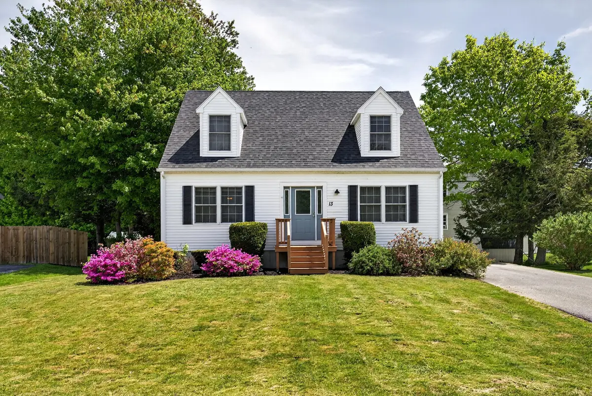 13 Crabtree Drive, Topsham, ME 04086 - #1