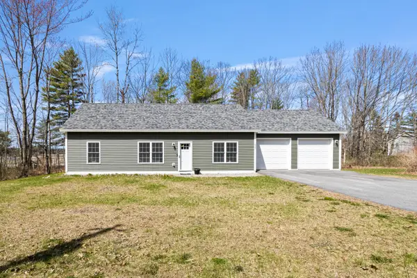 699 Beech Hill Road, Auburn, ME 04210