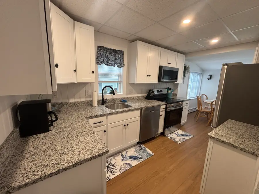 113 W Grand Avenue, Old Orchard Beach, ME 04064 - #3
