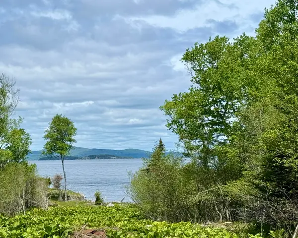 213-001 W West District Road, North Haven, ME 04853