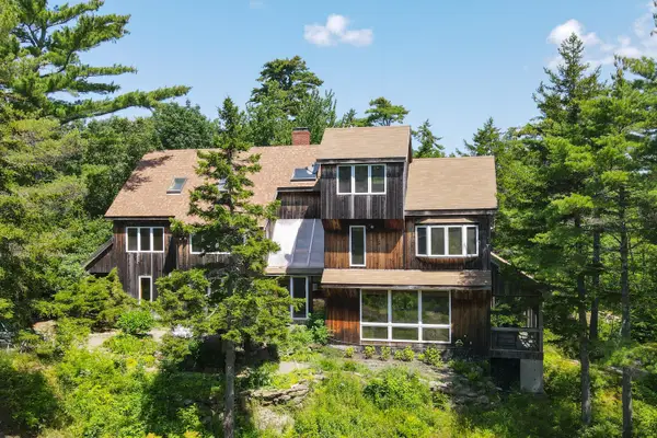 44 Timbercliffe Drive, Camden, ME 04843