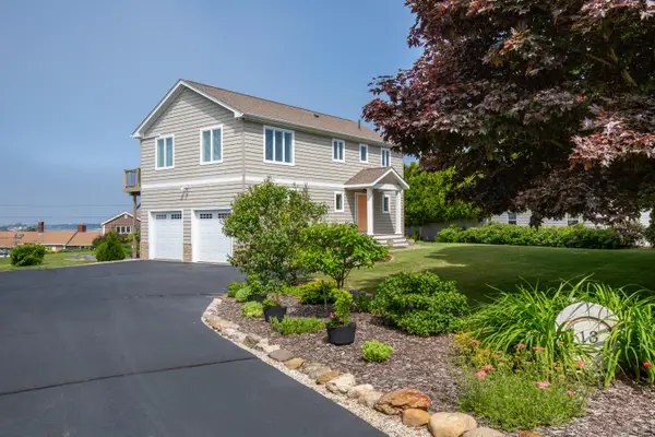 13 West Shore Road, Harpswell, ME 04003